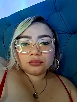 Amber_bunnyx01 Adlı Modelin Canlı XXX Sohbeti