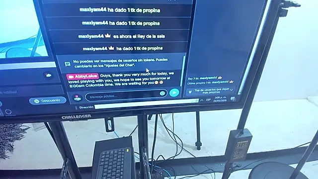 Онлайн чат XXX AbbyLoius