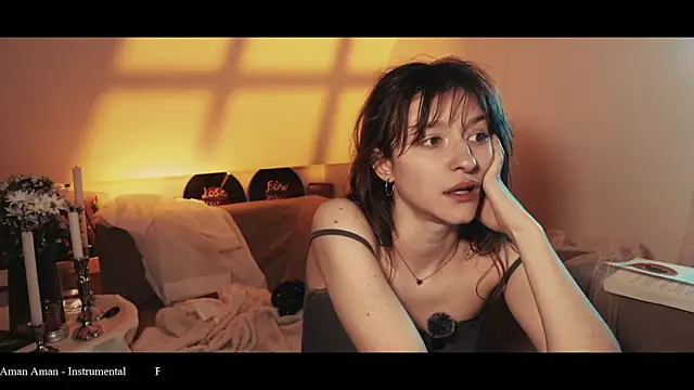 WebCora's Live XXX Chat