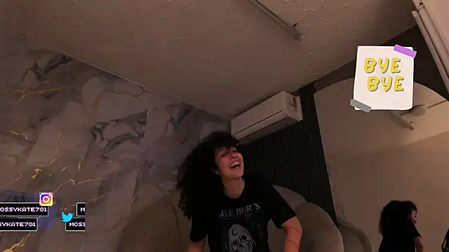 Katemoss70 Adlı Modelin Canlı XXX Sohbeti