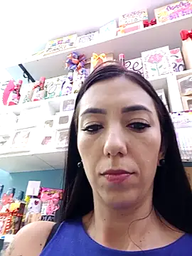 LunaZambrano Adlı Modelin Canlı XXX Sohbeti