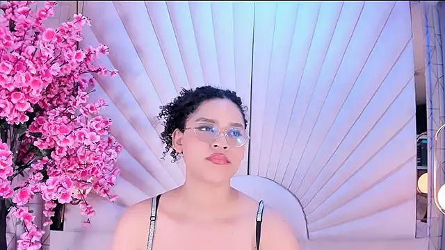 Онлайн чат XXX Lilithadams1