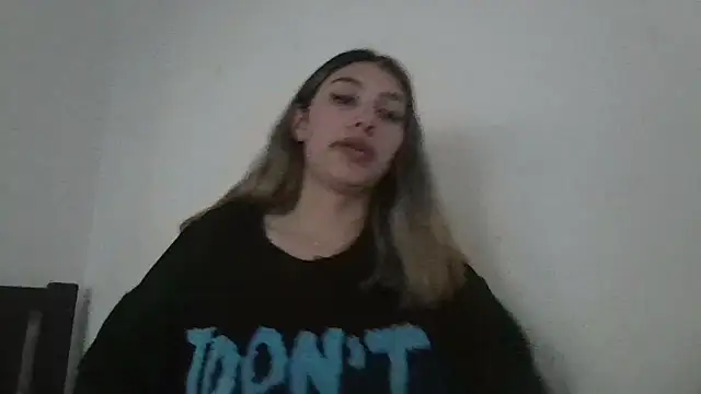 Webkamerová show alicee_teen