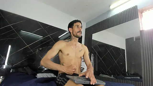 Leo_Vesper Webcam show