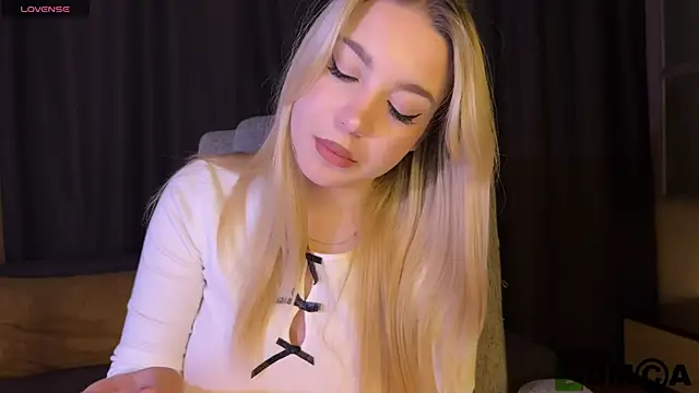 Chat XXX ao vivo de ariashaa