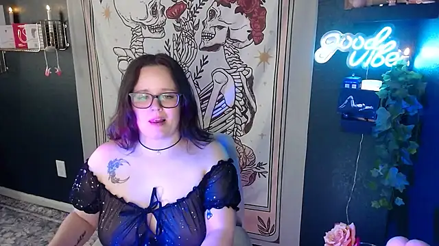 Živý XXX chat HazeyViolet333