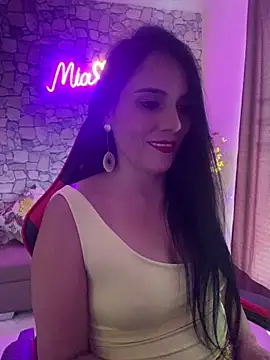 Miaswwe Adlı Modelin Canlı XXX Sohbeti