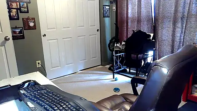 nobledad's Webcam Show