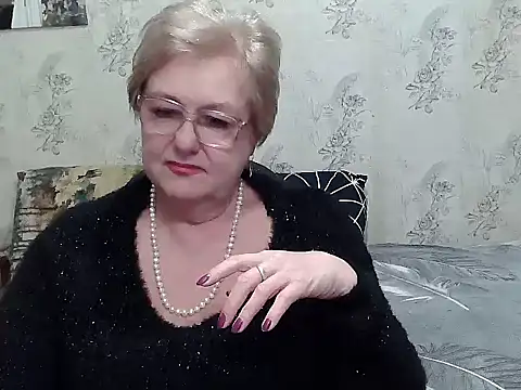 Renata62011 即時 XXX 聊天