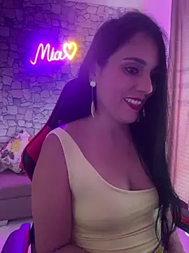 MiaswweのライブXXXチャット