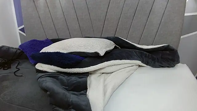 luna_merien Live XXX chat