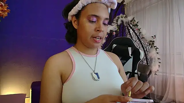 Emmapark_ élő XXX-chatje