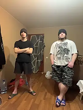 desiredude9: διαδικτυακό σόου στην κάμερα