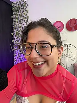 Avelyne's Live XXX Chat