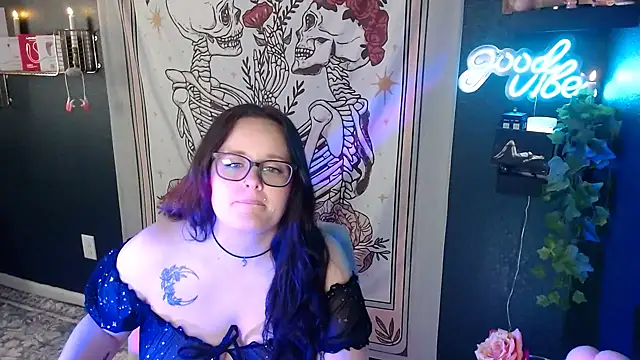 HazeyViolet333's Webcam Show