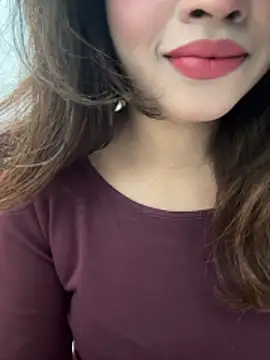 riya_sharma11 Adlı Modelin Canlı XXX Sohbeti