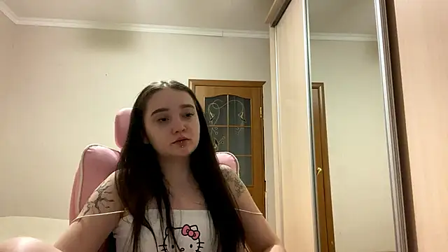 Chat +18 de TrulaPhay ao vivo