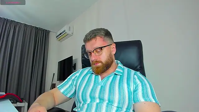 Živý XXX chat Findom_guy