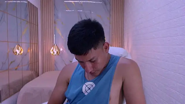 DominantBoy4 Webcam-Show