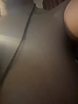 nickytheehawtie's Live XXX Chat