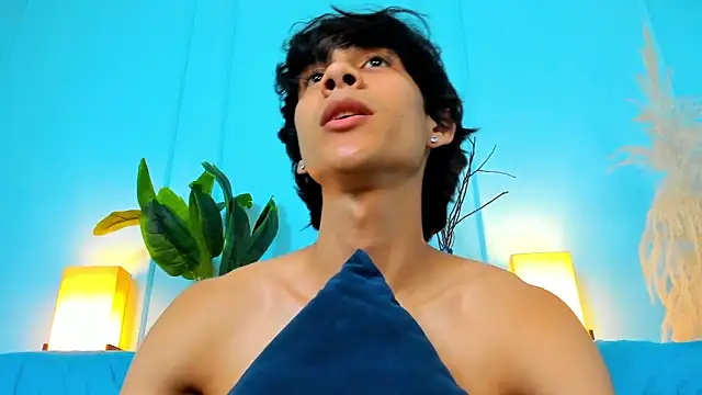 Chat XXX en directo de Cheys_Mast