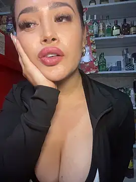 XXX chat uživo modela Sara_fun