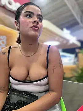 XXX chat uživo modela Kaily_Sweet16