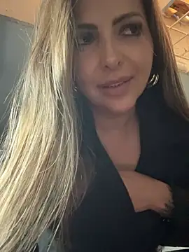 _Abril-Office1's Live XXX Chat