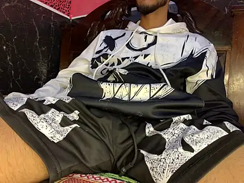 tanned_boy webkamerás műsora