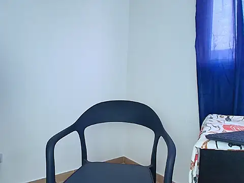 Laura_Cramz Chat XXX live