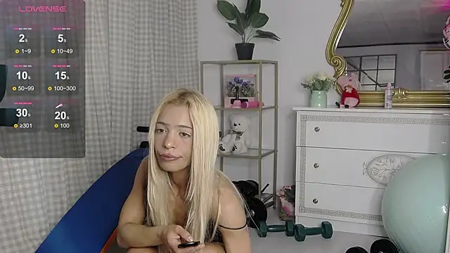 دردشة SarahRaynex الجنسية المباشرة