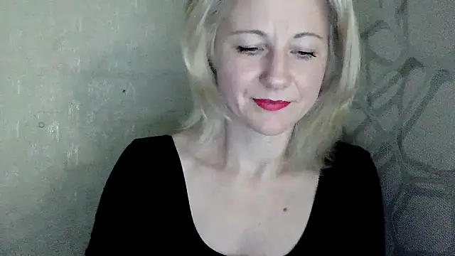 Pertunjukan Kamera Web Katerina-Kissa