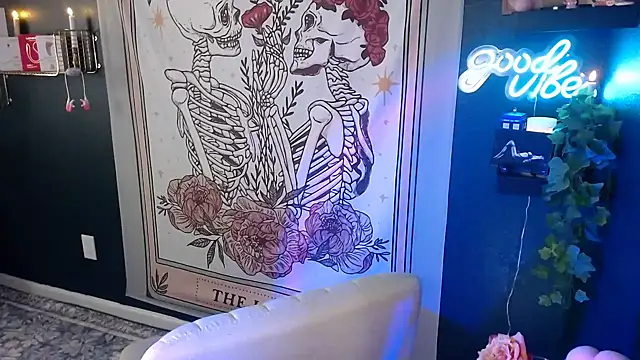 Chatroom XXX en direct de HazeyViolet333