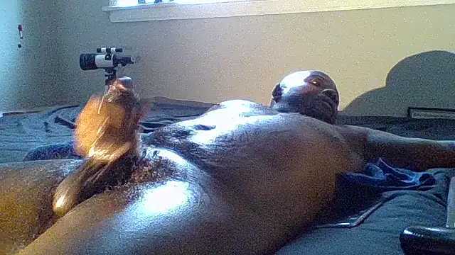 JezOne555: διαδικτυακό σόου στην κάμερα