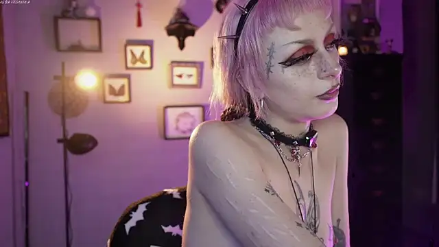 insania_9999_のライブXXXチャット