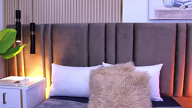 SaraLugo's Live XXX Chat