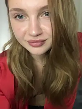 Živý XXX chat Emaline_Fane