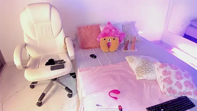 KatteDivine Chat XXX in diretta