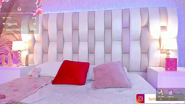 Živý XXX chat Viollet_xoxo