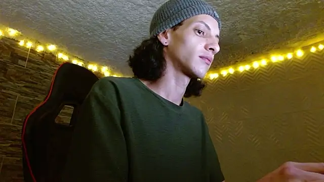 alurba666 Chat XXX in diretta