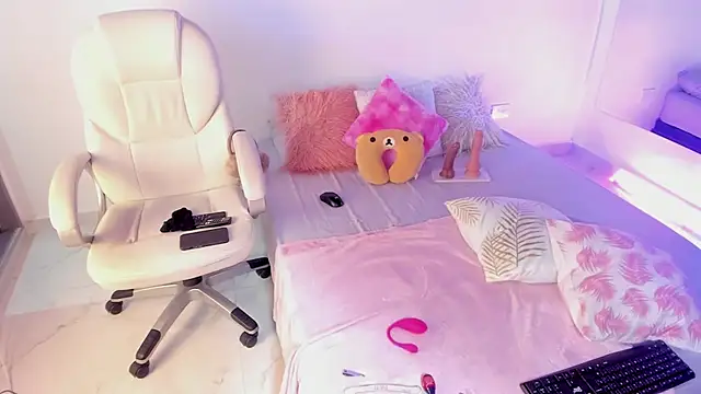 KatteDivine Chat XXX in diretta