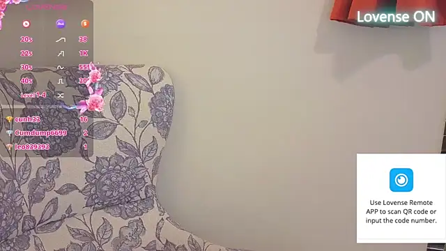 PhatAssBlond Webcam Show