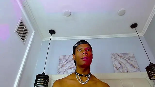 Santiago_Ortiz_ 即時 XXX 聊天