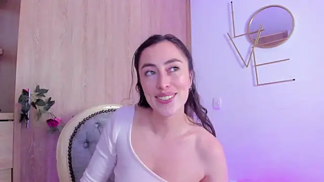 Chat +18 de Amatiista ao vivo