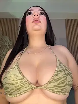 Valeria_carter Adlı Modelin Canlı XXX Sohbeti