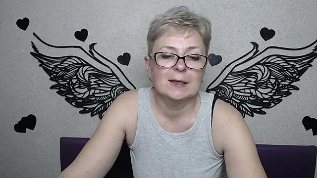 Živý XXX chat EmiliaGree