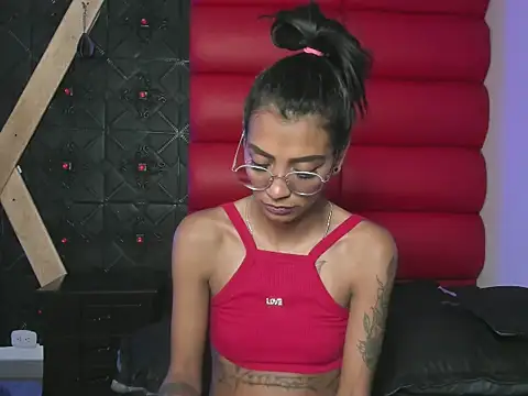 Živý XXX chat KarlaSlutSkinny__