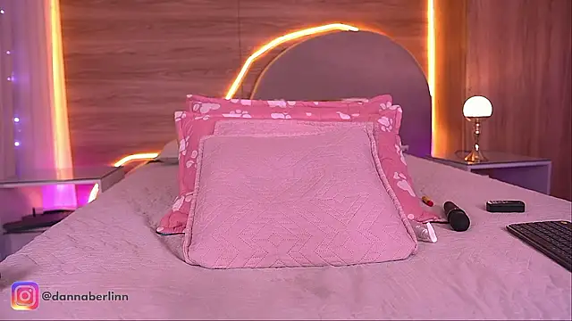 danna_berlin_ – Live XXX-chat