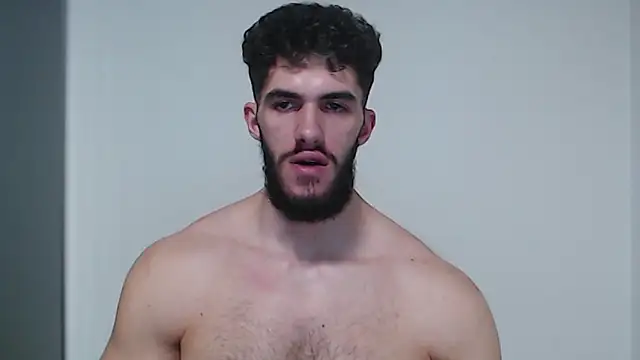 hiddenf élő XXX-chatje