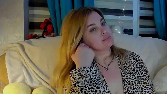 CoraSwon Chat XXX live